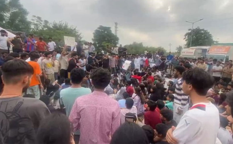ബലാത്സംഗ വിവാദം: ജലന്ധറിലെ ലവ്ലി സർവകലാശാലയിൽ സംഘർഷത്തിനു പിന്നാലെ മലയാളി വിദ്യാർഥി അറസ്റ്റിലായെന്ന് സൂചന