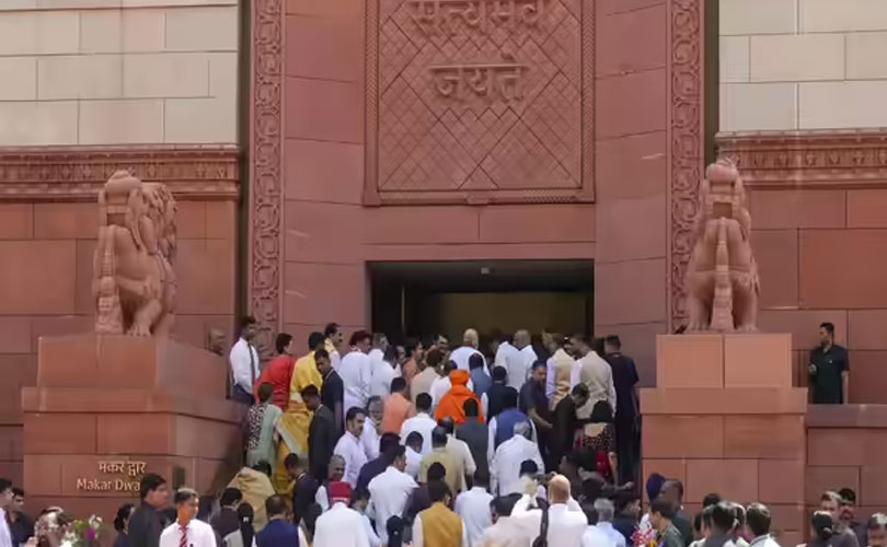 വനിതാ ബിൽ ഇന്ന് അഗ്നിപരീക്ഷയിൽ; ലോക്സഭയിൽ 4 മണിക്ക് നിർണ്ണായക വോട്ടെടുപ്പ്