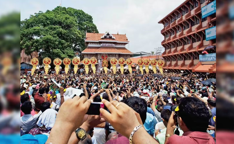 ഇക്കുറി വെടിക്കെട്ടില്ലാതെ തൃശൂർ പൂരം; തീരുമാനമായത് ഉന്നതതല യോഗത്തിൽ