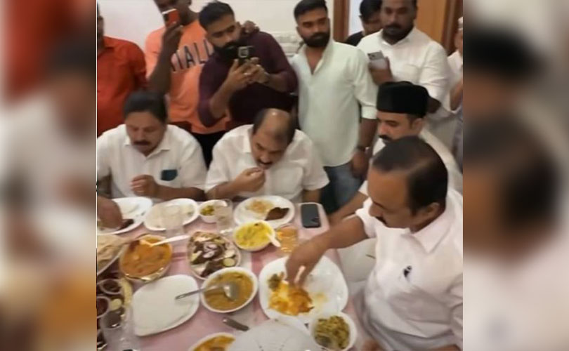 സംസ്ഥാനം മഴക്കെടുതിയിൽ നട്ടം തിരിയുമ്പോൾ മുഖ്യമന്ത്രിക്ക് പൊന്നാനിയിൽ വിരുന്ന് സത്ക്കാരം; വി ഡി സതീശന്റെ നടപടിയിൽ വിമർശനം ശക്തമാകുന്നു